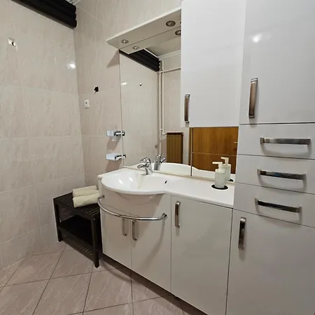 Val Apartment